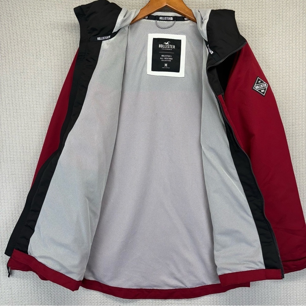 Hollister Men’s Med All Weather Collection Red/Black Rain Coat Jacket Outdoor - Picture 3 of 13